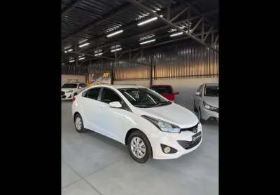 Hyundai hb20s c.style/c.plus1.6 flex 16v aut. 4p  - branca - 2013/2014