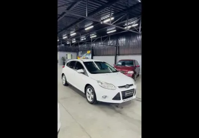Ford focus 1.6 s/1.6 se flex 16v 5p aut  - branca - 2014/2015