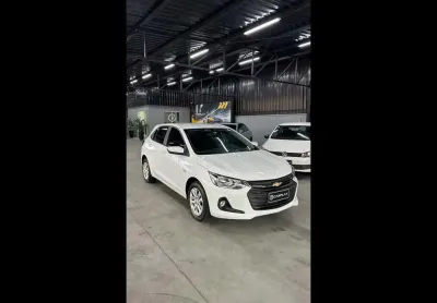 Chevrolet Onix HATCH 1.0 12V TB Flex 5p Aut. - Branca - 2023/2024