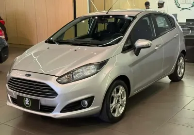 Ford fiesta 16sel 2017