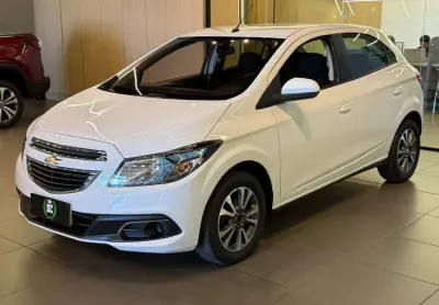 Chevrolet onix 1.4mt ltz 2015