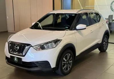 Nissan kicks s mt 2018