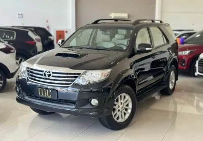 Toyota hilux sw4 srv d4-d 4x4 3.0 tdi dies. aut