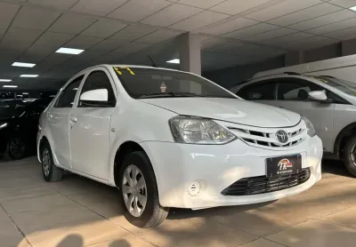 Toyota etios 2017 1.5 x sedan 16v flex 4p manual