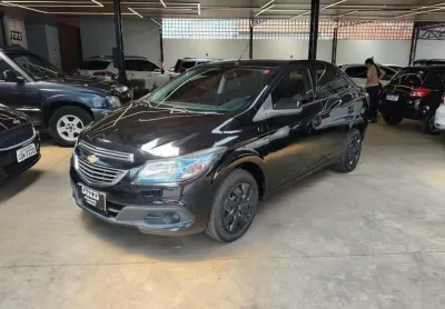 Chevrolet prisma 1.4mt lt 2013