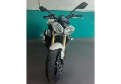 Triumph street triple 675r 2014