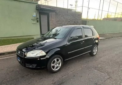 Veiculo bem conservado.