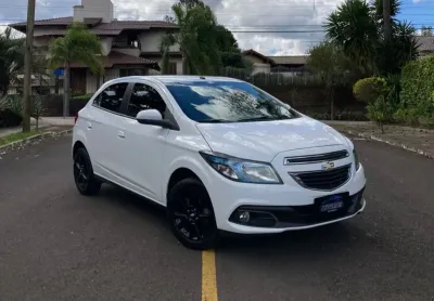 Chevrolet onix hatch 1.4 ltz manual 2013 completo top de linha 