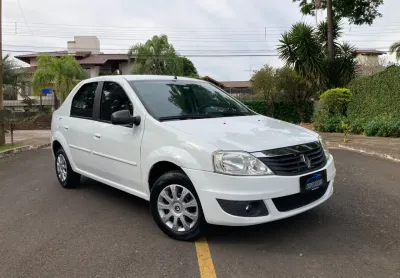 Renault logan 1.0 expression completo 2012 - 4 pneus novos!