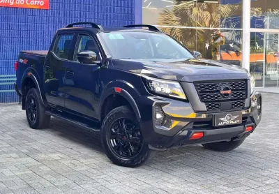 Nissan frontier pro4x cd 4x4 2.3 bi-tb die. aut  - preta - 2022/2023