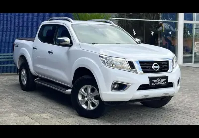 Nissan frontier le cd 4x4 2.3 bi-tb diesel aut.  - branca - 2017/2017