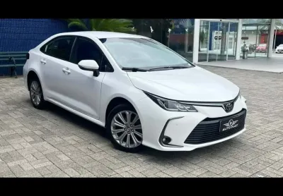 Toyota Corolla XEi 2.0 Flex 16V Aut.  - Branca - 2022/2023