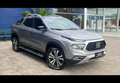 Fiat Toro Volcano 2.0 16V 4x4 TB Diesel Aut.  - Prata - 2023/2024