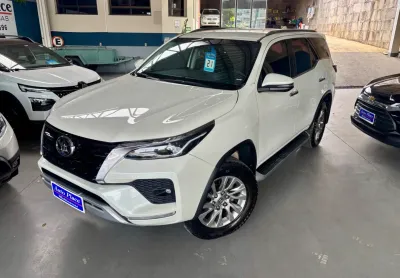 Toyota hilux srv srx 7 lugares impecável!!