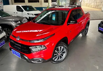 Fiat toro volcano 4x4 impecável!!