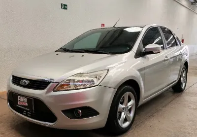 Focus sedan 2.0 completo 2009