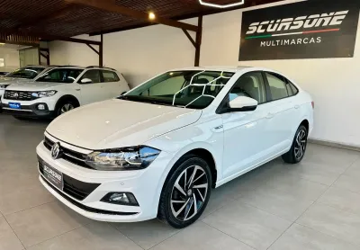 Sedan premium com desempenho de carro turbinado, muito conforto e tecnologi