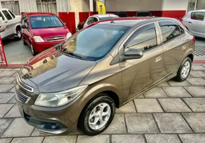 Chevrolet onix 1.0mt lt 2013