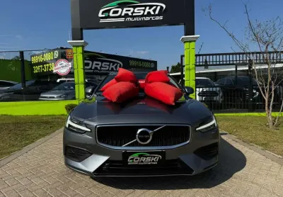 Volvo v60 t5 momentum 2020