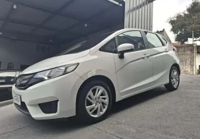 Honda fit 1.5 lx 16v 4p