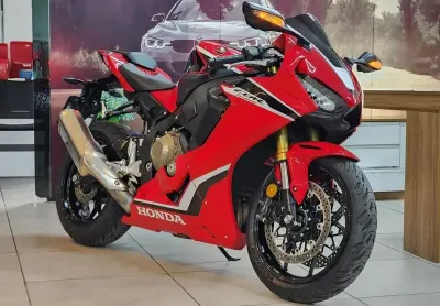 Cbr 1000rr fireblade 2018 baixíssimo km