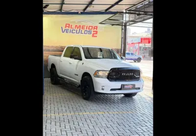Ram CLASSIC 5.7 V8 GASOLINA LARAMIE CD 4X4 AUTOMÁTICO