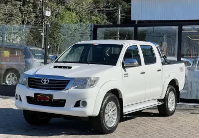 Toyota hilux cd 4x4 srv 2014