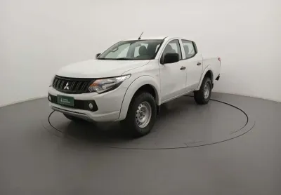 Mitsubishi l200 triton 2023 2.4 16v turbo diesel gl cd 4x4 manual