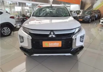 Mitsubishi l200 triton 2023 2.4 16v turbo diesel sport hpe-s cd 4p 4x4 automático