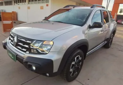 Renault oroch 2025 1.3 tce flex outsider x-tronic