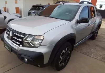 Renault oroch 2025 1.3 tce flex outsider x-tronic