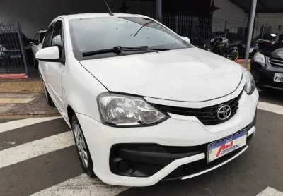 "conforto, economia e confiabilidade em um só carro: toyota etios xs sedan automático 2018 – o sedan