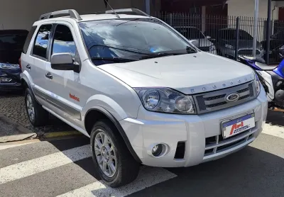 Ecosport freestyle veiculo extremamente conservado não tem retoque de pintura.