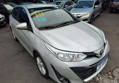 Toyota yaris hatch flex automático