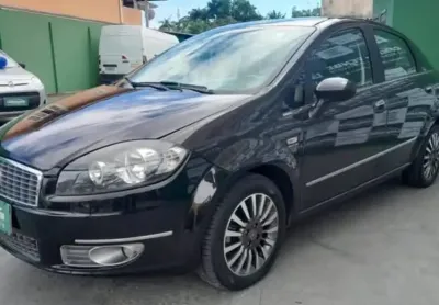 Linea absolute ano 2010 motor 1.9 top de linha banco de couro