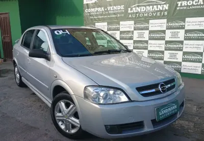 Astra hatch 2.08v ano 2004 completo banco de couro, rodas de liga