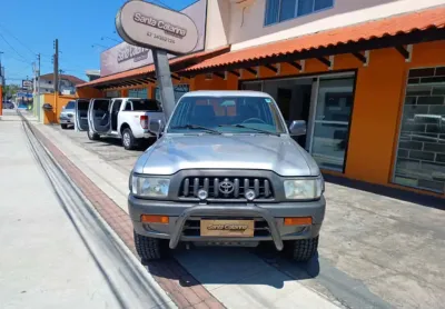 Toyota hilux 3.0 dx 4x2 cd 16v diesel 4p manual