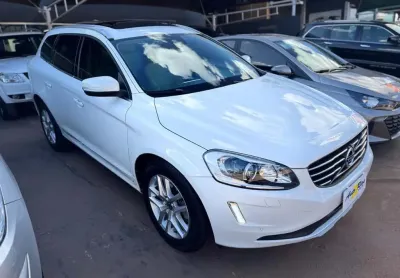 Volvo xc 60 2.4 d5 momentum diesel awd 4p aut 2017