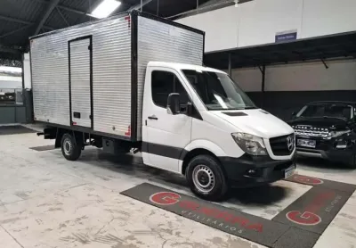 Mercedes-benz 313 chassi com baú 2019