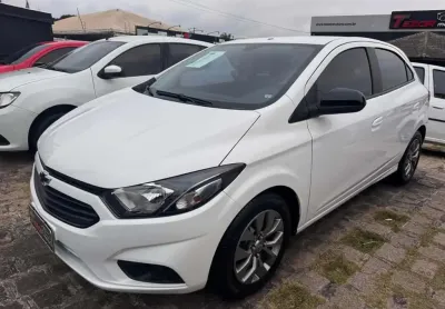 Chevrolet onix plus joy black 2021