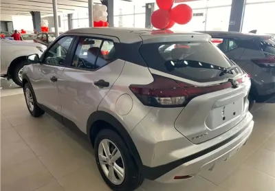Nissan kicks play 2025 1.6 16v flexstart sense xtronic