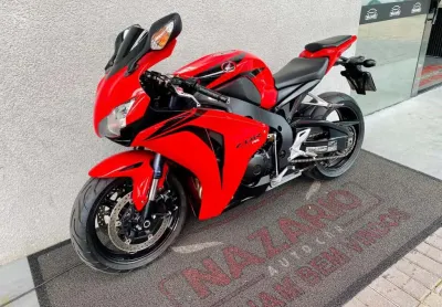 Honda cbr1000 rr fireblade.