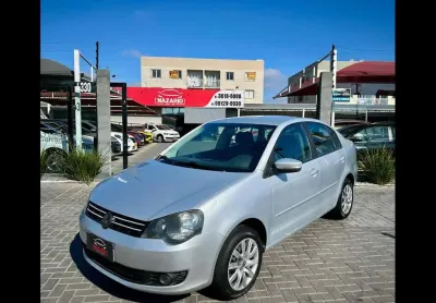 Volkswagen polo sedan 1.6.
