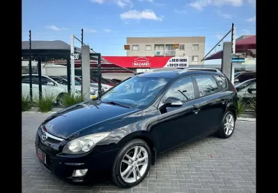 Hyundai i30 2.0 wagon.