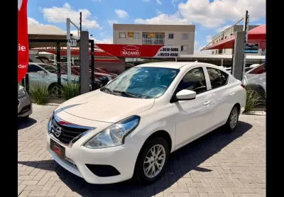 Nissan versa sv 1.6.