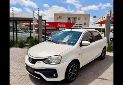 Toyota etios x sedan 1.5.