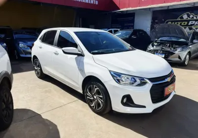 Chevrolet onix 1.0 hatch lt turbo 12v 4p
