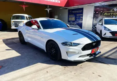 Ford mustang 5.0 gt premium v8