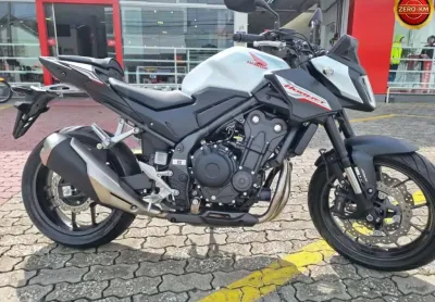 Honda Cb 500 hornet 2026