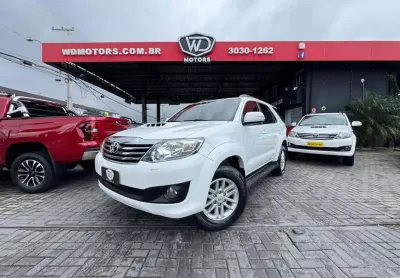 Hilux sw4 srv d4-d 4x4 3.0 tdi dies aut 2015